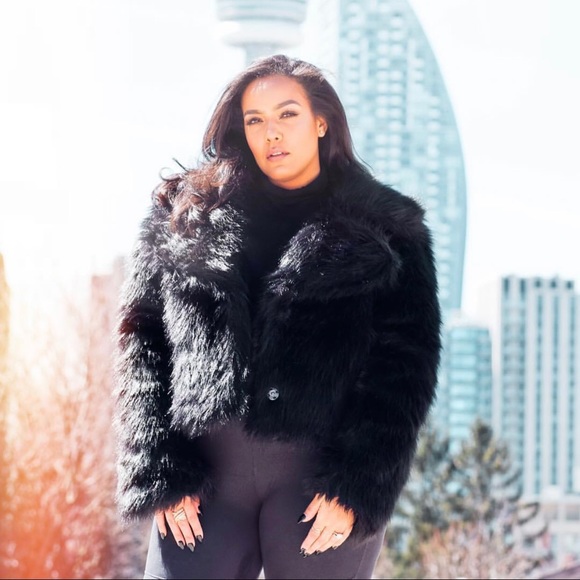 Meet your Posher, Ashley - Picture 1 of 1